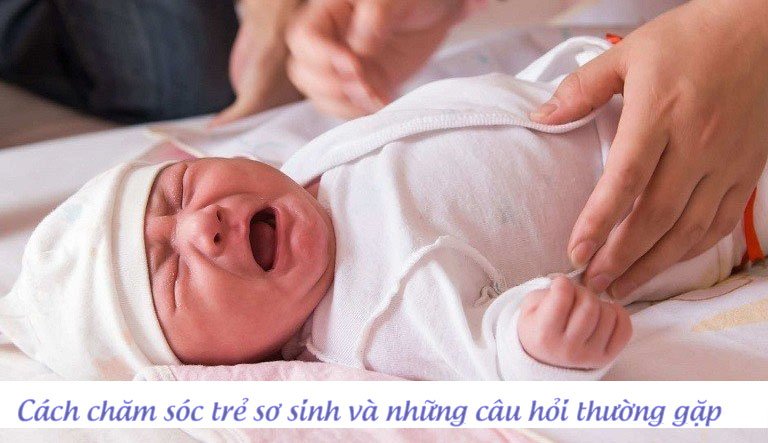 Cách chăm sóc trẻ sơ sinh trong 30 ngày đầu tiên cho mẹ mới